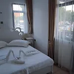 Mıstık *
